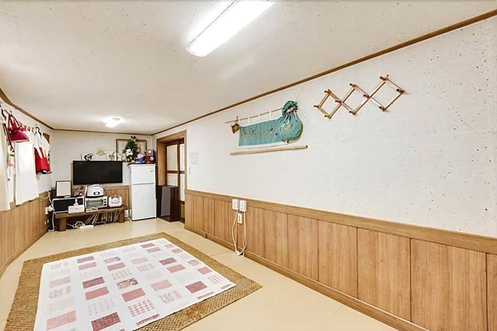 Jeonju Flowerwind Pension