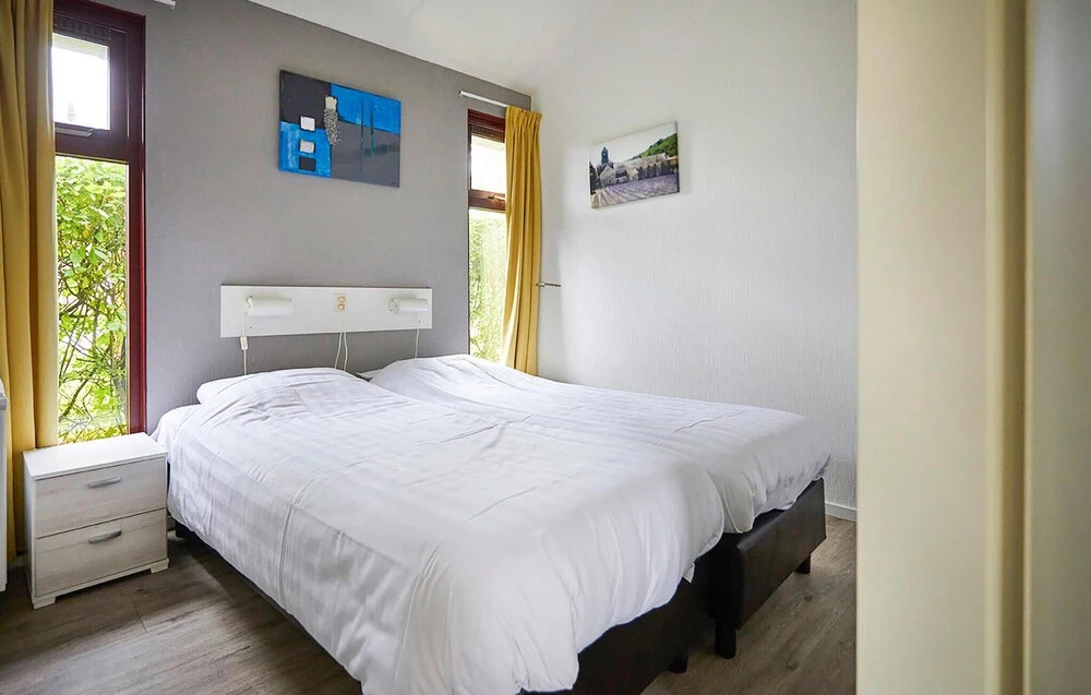 Amazing Home in Heinkenzand With Wifi and 2 Bedrooms