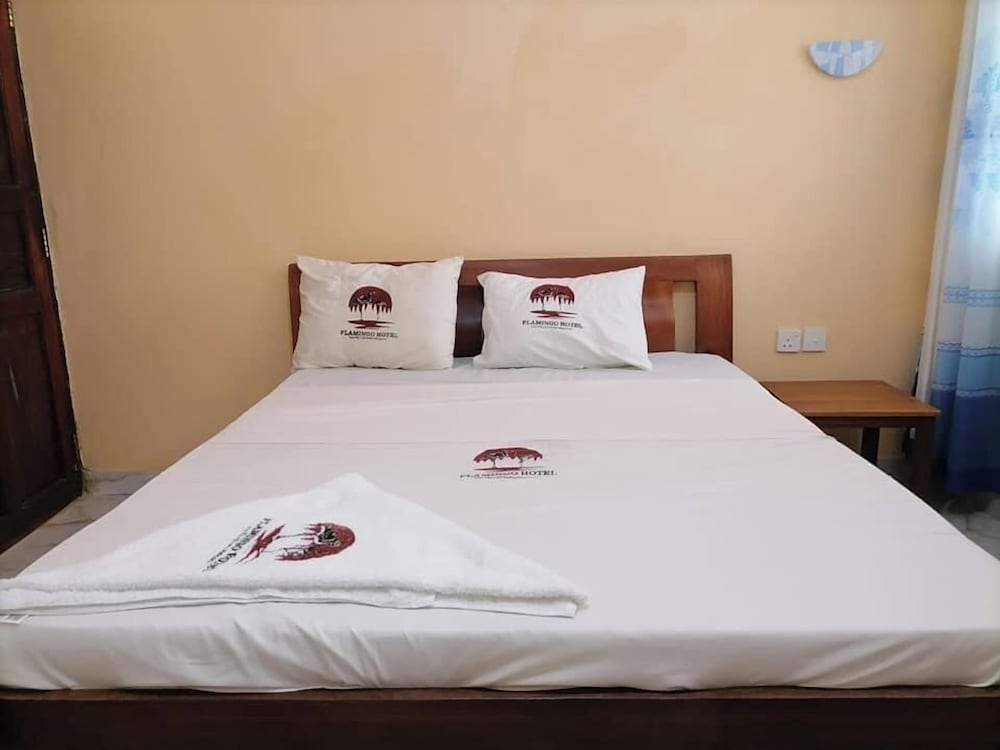 Flamingo Hotel Bombolulu