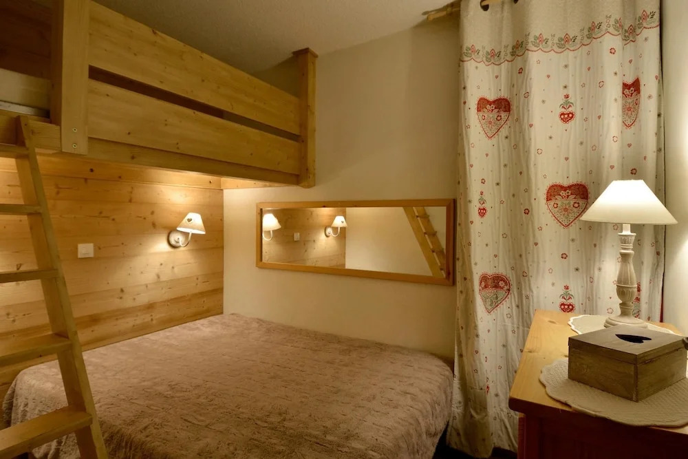 Belle Plagne Apartment two Rooms for 5 People of 28 Mâ², Located on the Slope On109