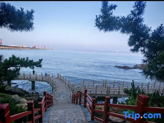 Rongcheng Shi Island Hotel (Shi Island Renjia Scenic Area)