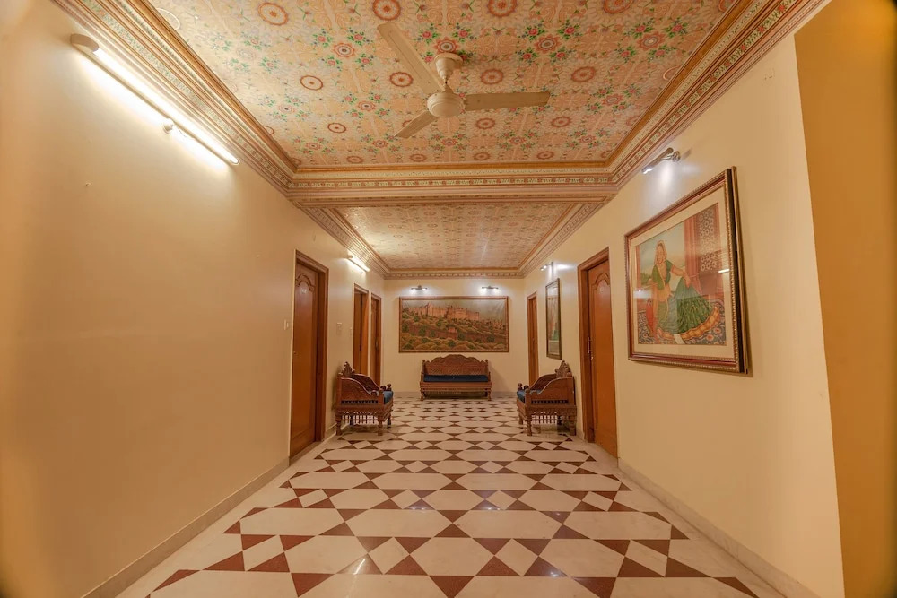 OYO 2428 Hotel Ashish