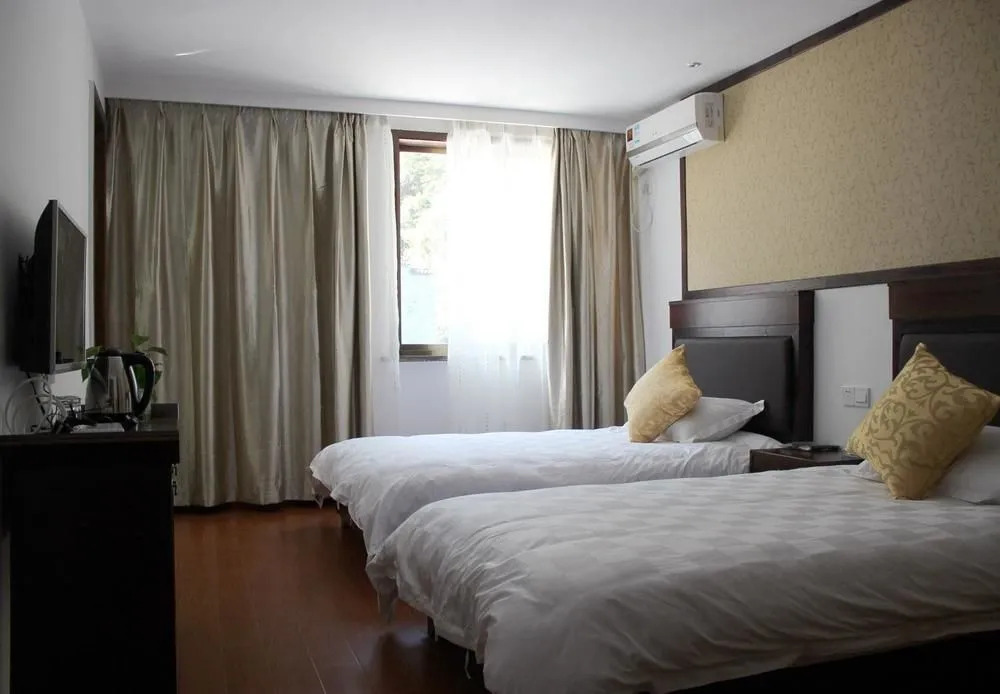 Shilling Resort