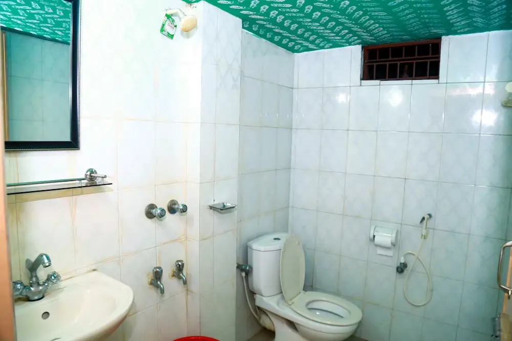 GREEN LEAF GUEST HOUSE, Sreemongal