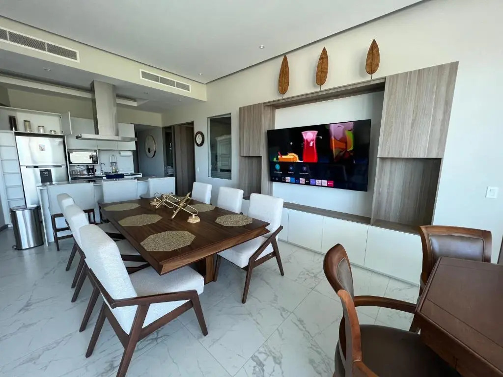 Maritima playa by Peninsula