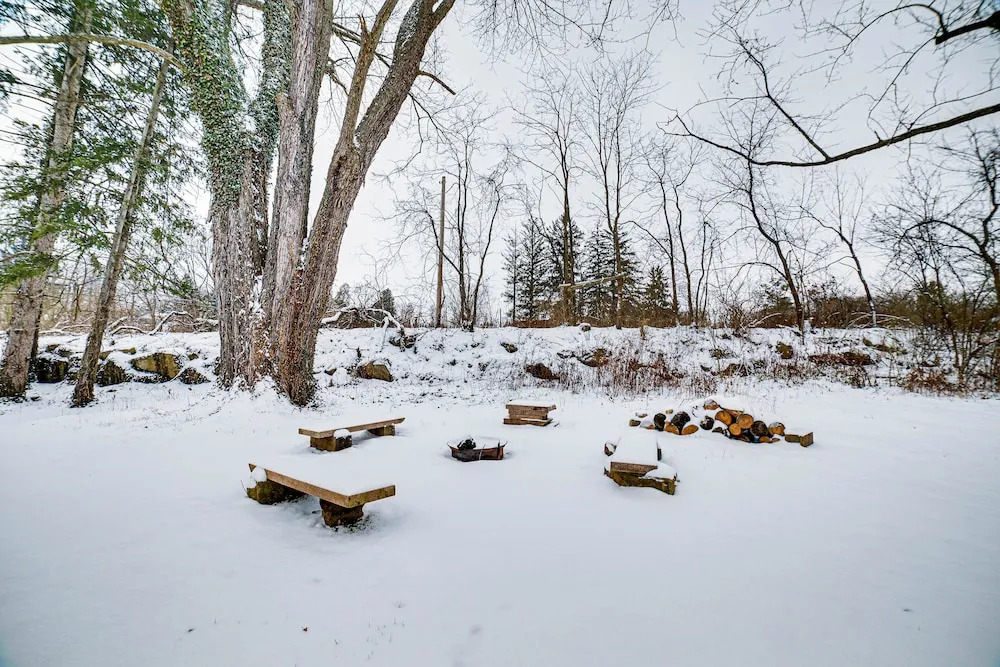 Jones Mills Vacation Rental: Near Skiing & Hiking!