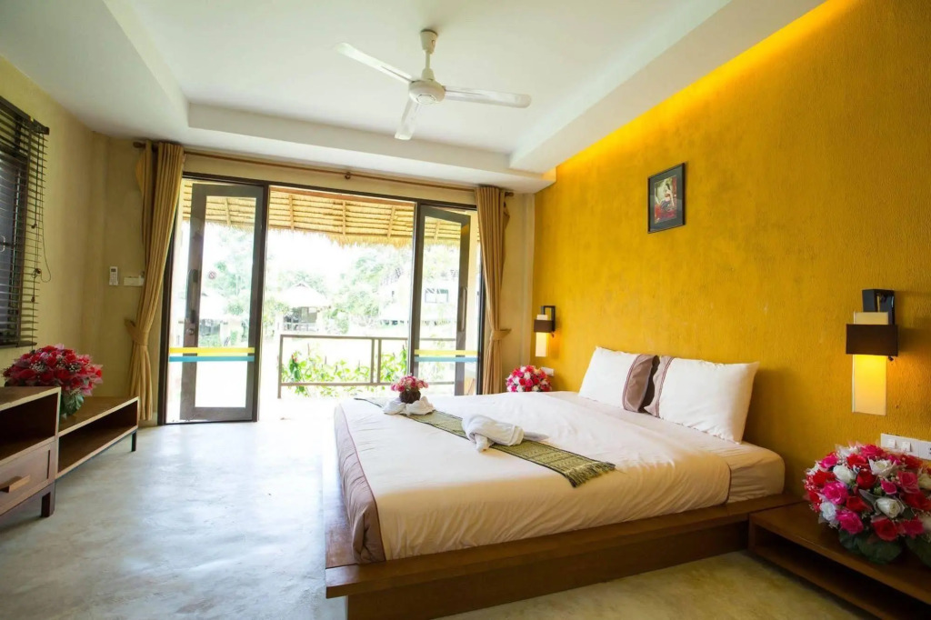 Diamond Village Pai
