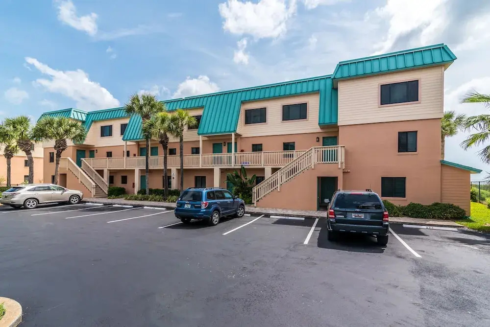 SEA Haven 214 [2/2.5] Free Activities! & Oceanfront Wifi Pool