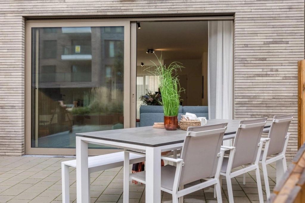 Brand new holiday home with high-end finishing and private parking space, at a stones throw from the beach