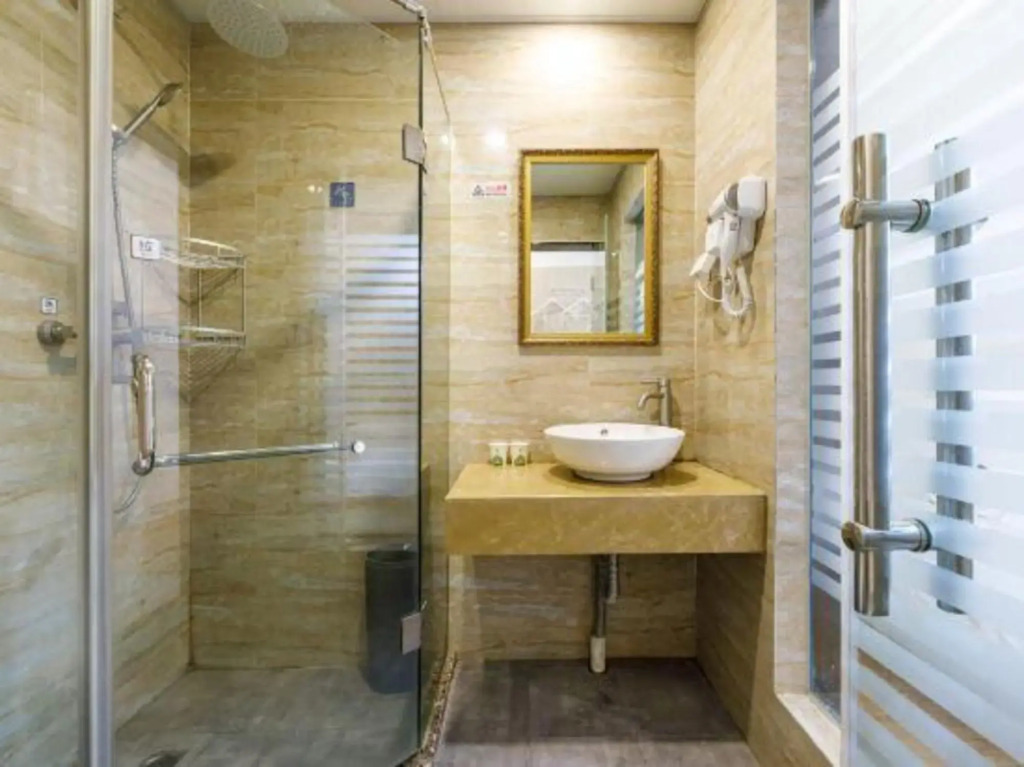Jinzi Business Hotel