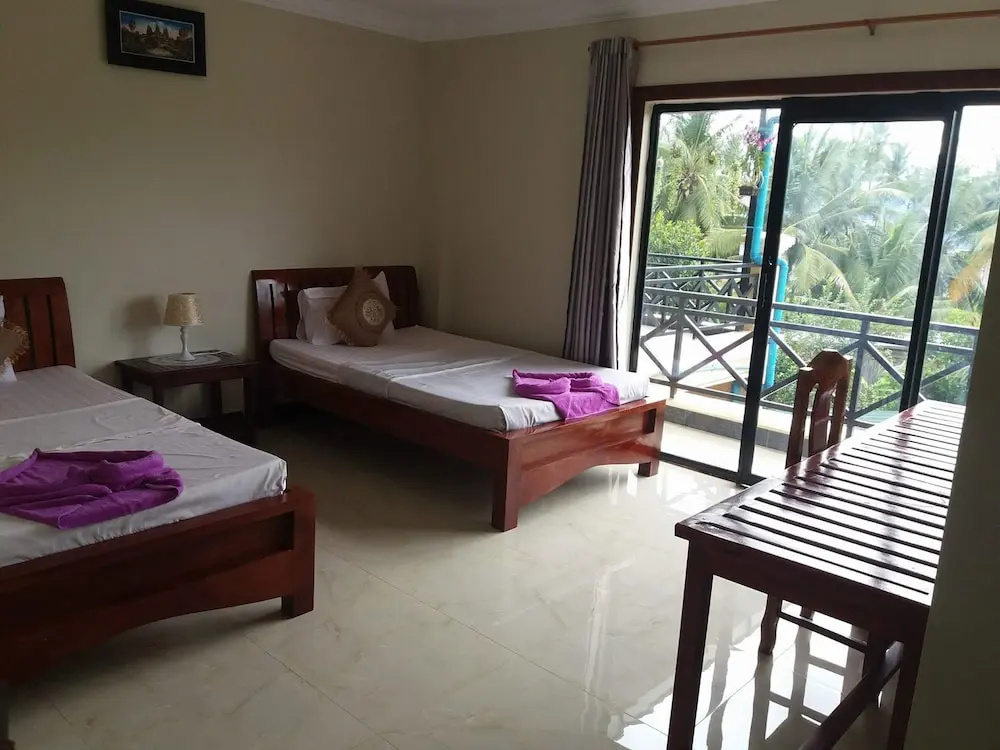 Blue Diamond Hostel