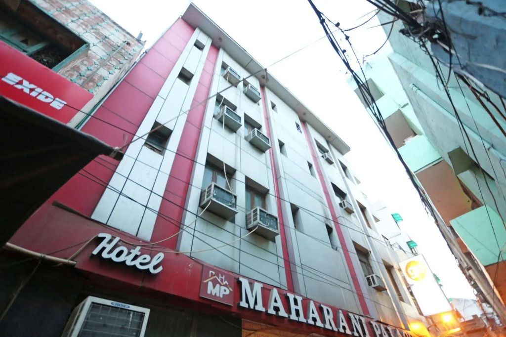 OYO 6096 Hotel Maharani Palace