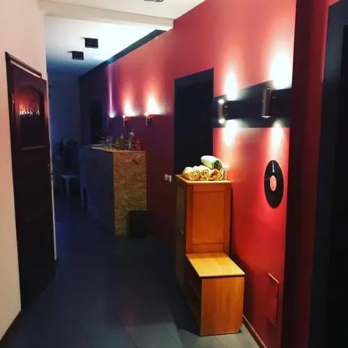 Hostel 1902