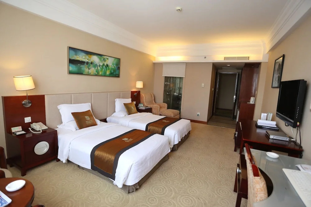 Royal Crown Hotel