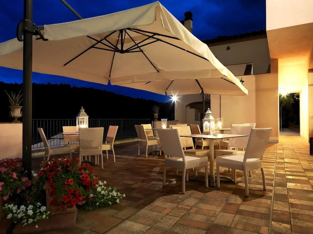 Garden-view Farmhouse in Certaldo With Swimming Pool
