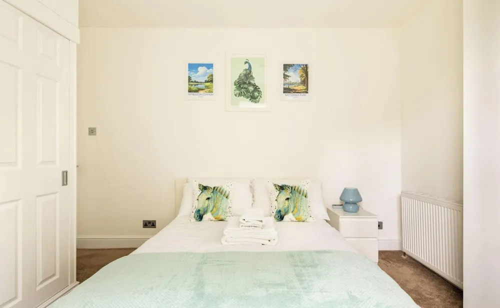 Your Home Away Newly Refurbished 3BR in Wandsworth