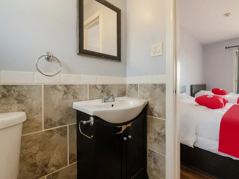 Hotel Beaverton ON - Lake Simcoe
