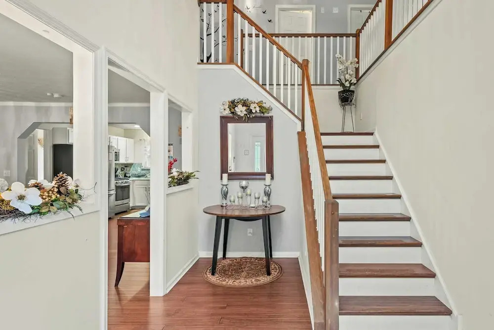 Birch Hollow by Avantstay Cozy Poconos Home w/ Fireplace, Soaking Tub & Kids Play Area