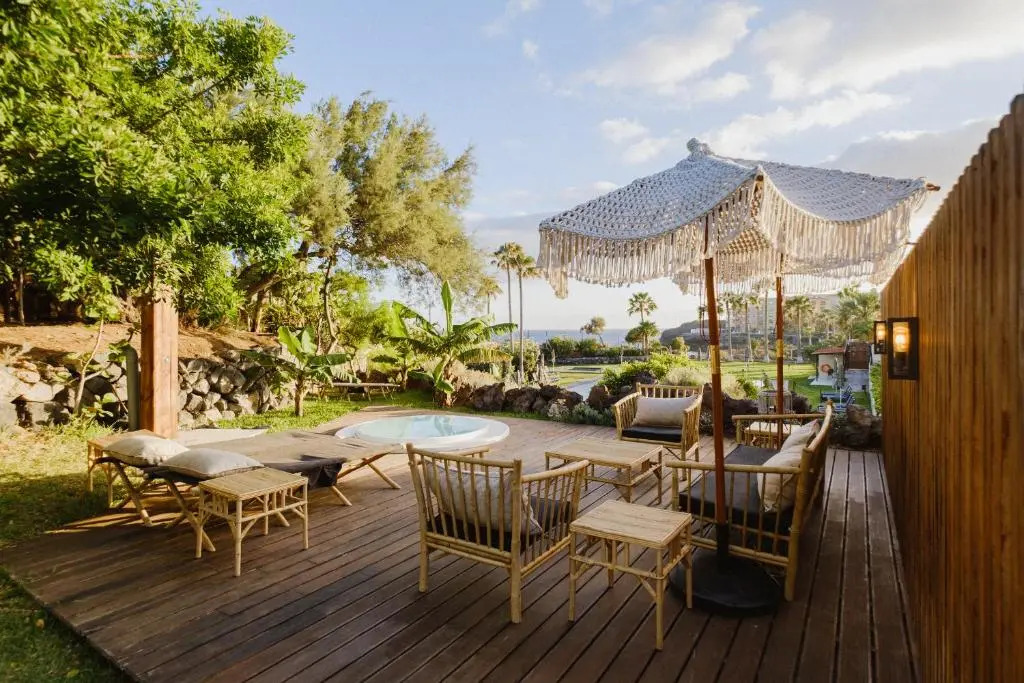 11 Holiday Homes