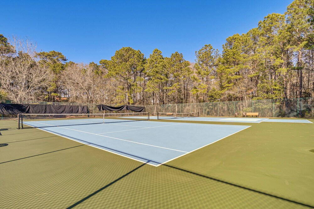 Pool & Hot Tub Access: True Blue Golf Resort Condo