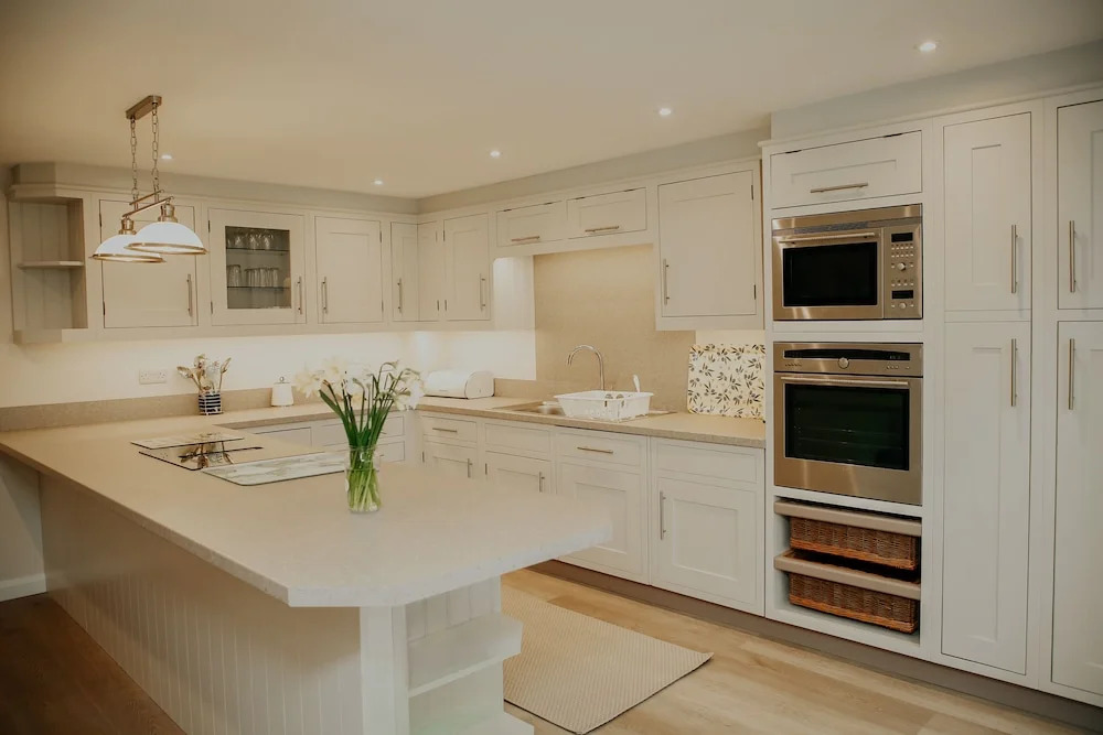 Remarkable 3-bed House in Easton-on-the-hill
