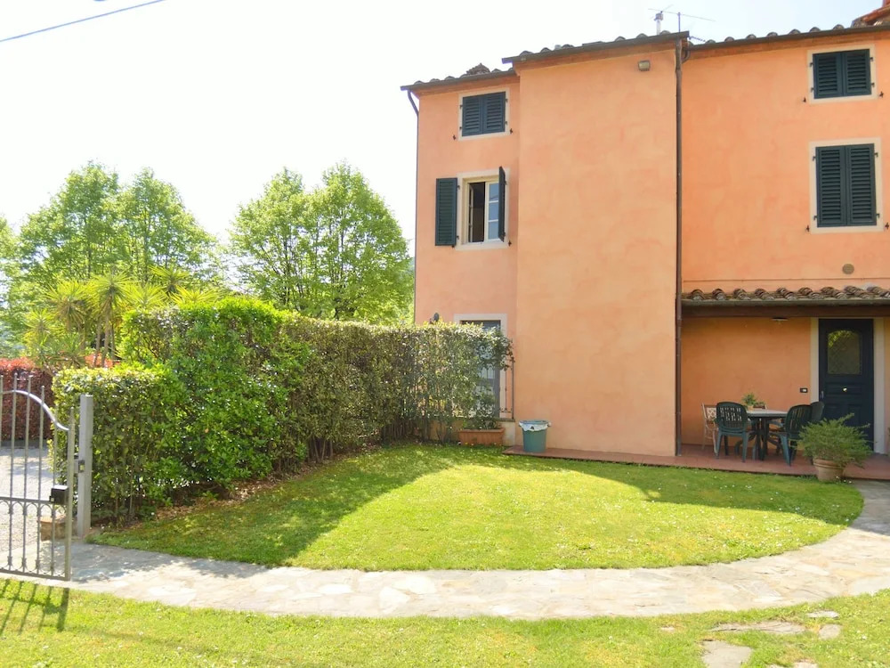 Holiday Home in Pescaglia Near Tuscan Vineyards