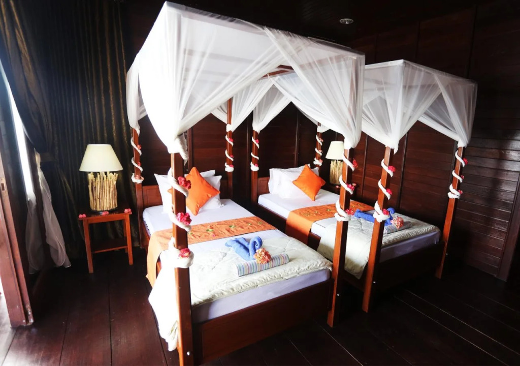 Bastianos Lembeh Dive Resort