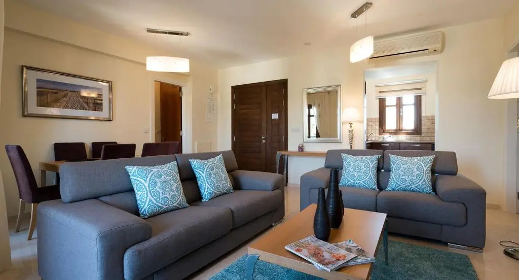 2 bedroom Apartment Chloe with communal pool, Aphrodite Hills Resort