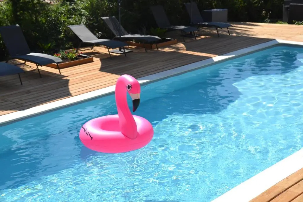 Large friendly and bright villa with pool