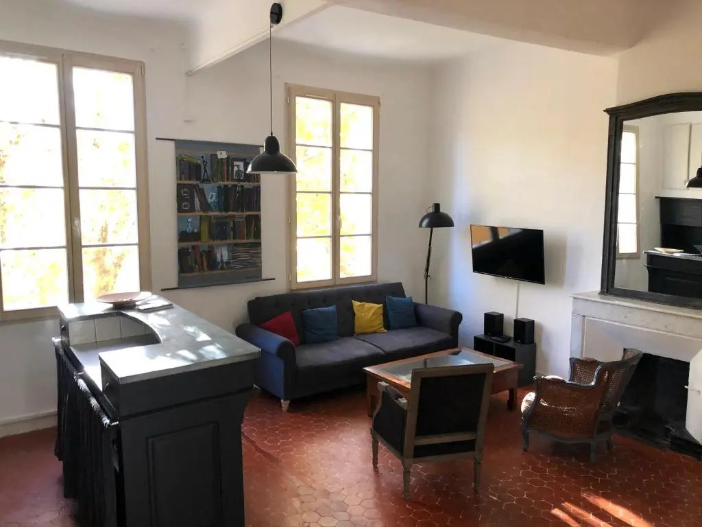 Beau 2 pièces 70 m2 au coeur du centre historique d'Aix en Provence