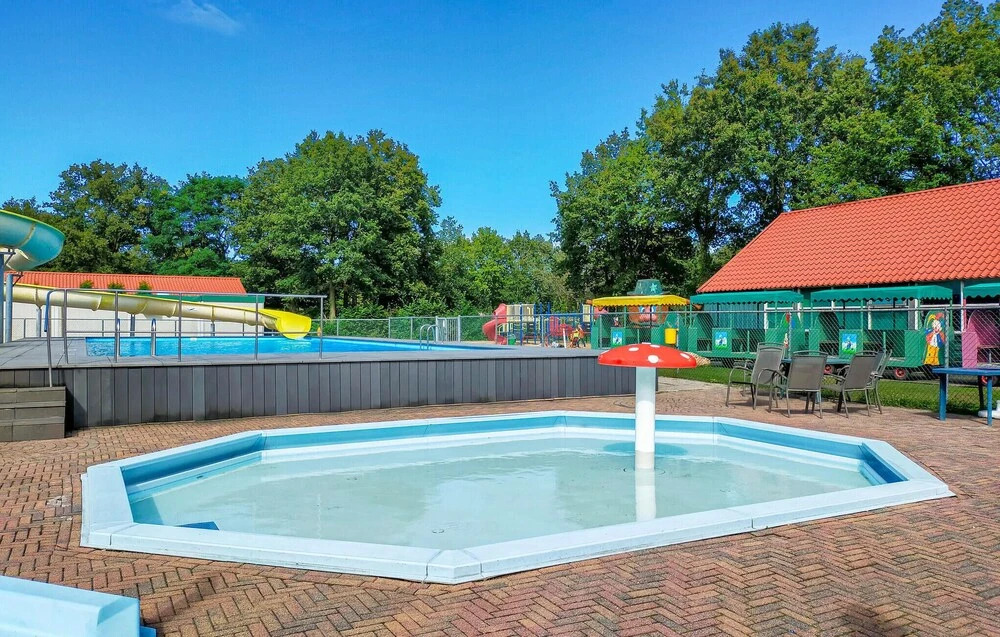 Gorgeous Home In Schoonloo With Wifi