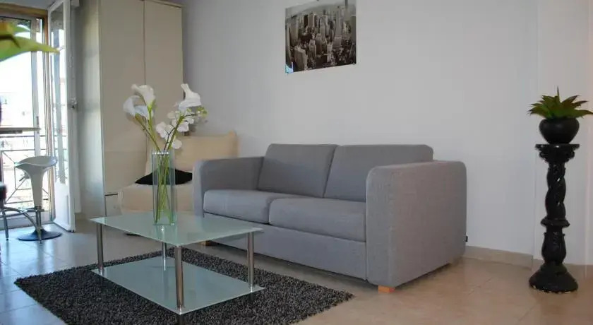 Home Rental Studio Latour Maubourg