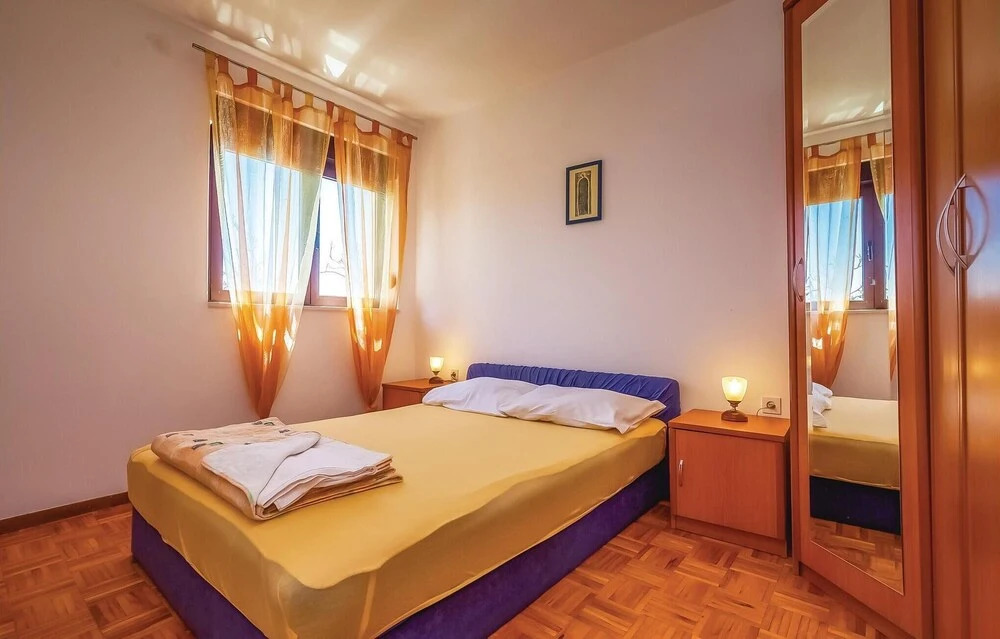 Nice Home in Novi Vinodolski With Wifi and 3 Bedrooms