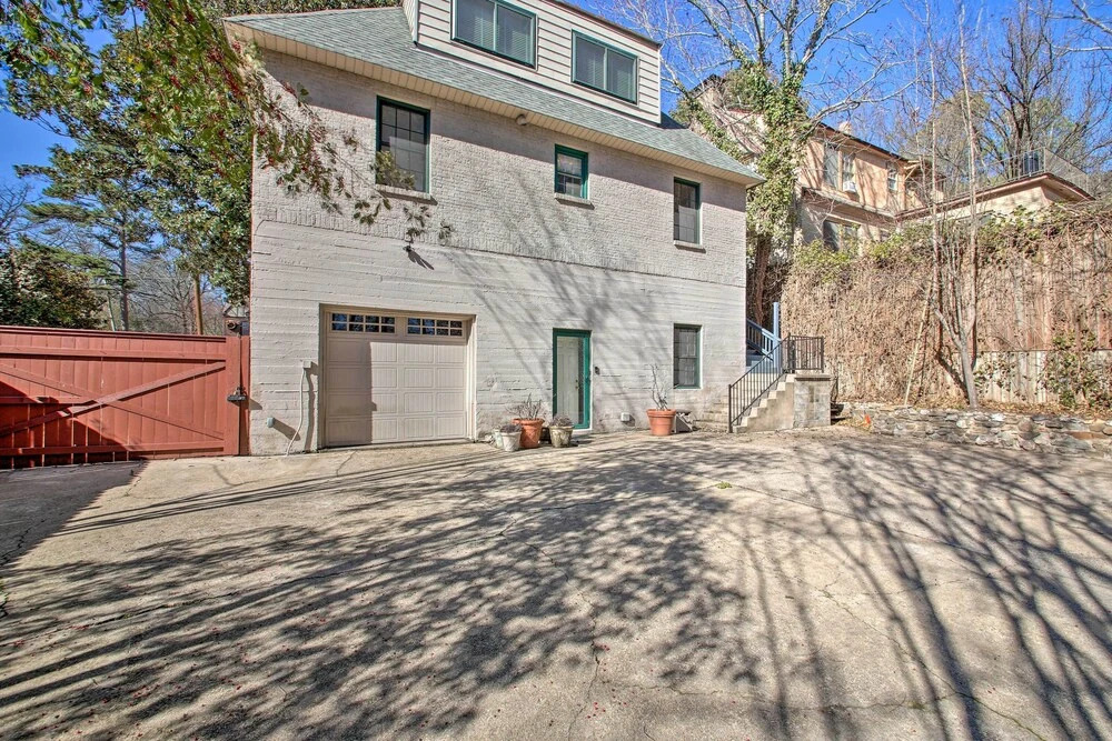Private Pet-friendly Retreat w/ Pool, Near Oaklawn