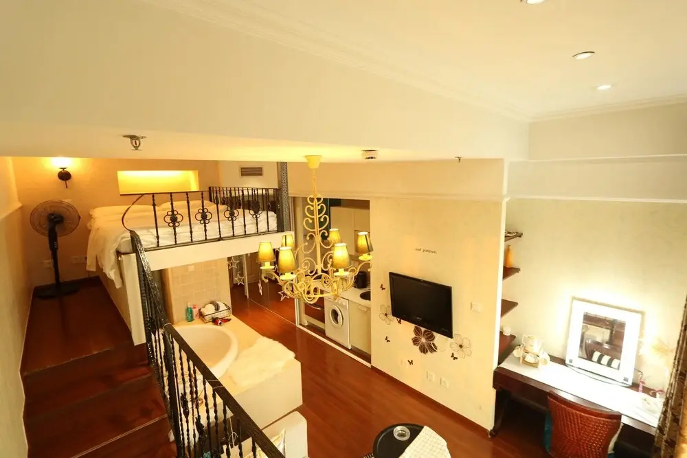 Warm Journey Apartment