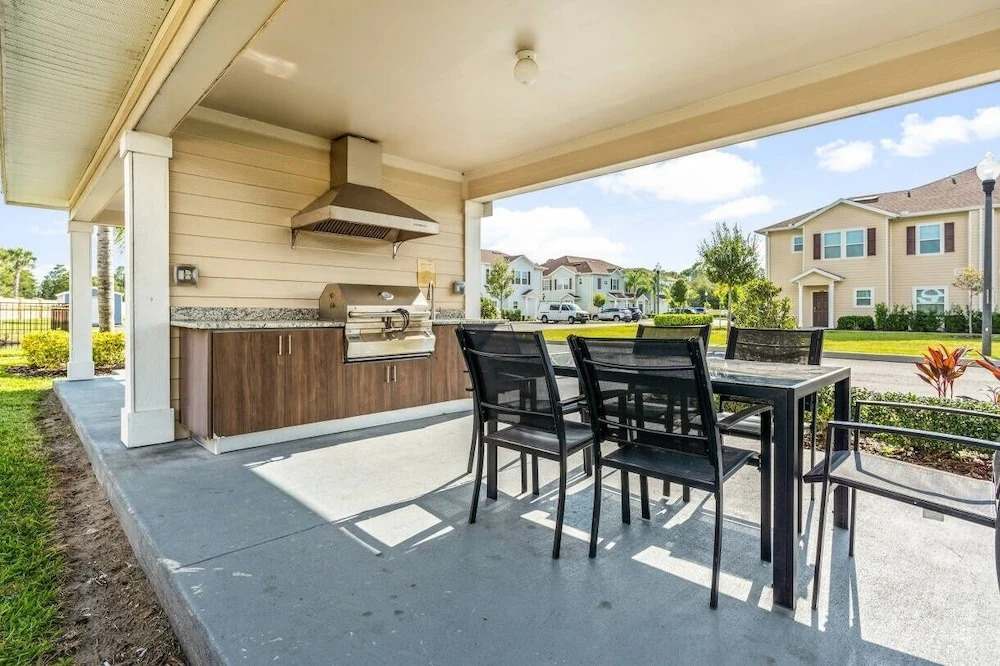 Lucky Find Lucaya Resort by Shine Villas #713 townhouse