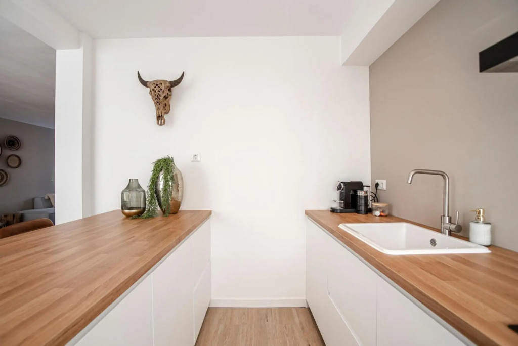 Marley’s Beachhouse - Luxury Apartment with garden