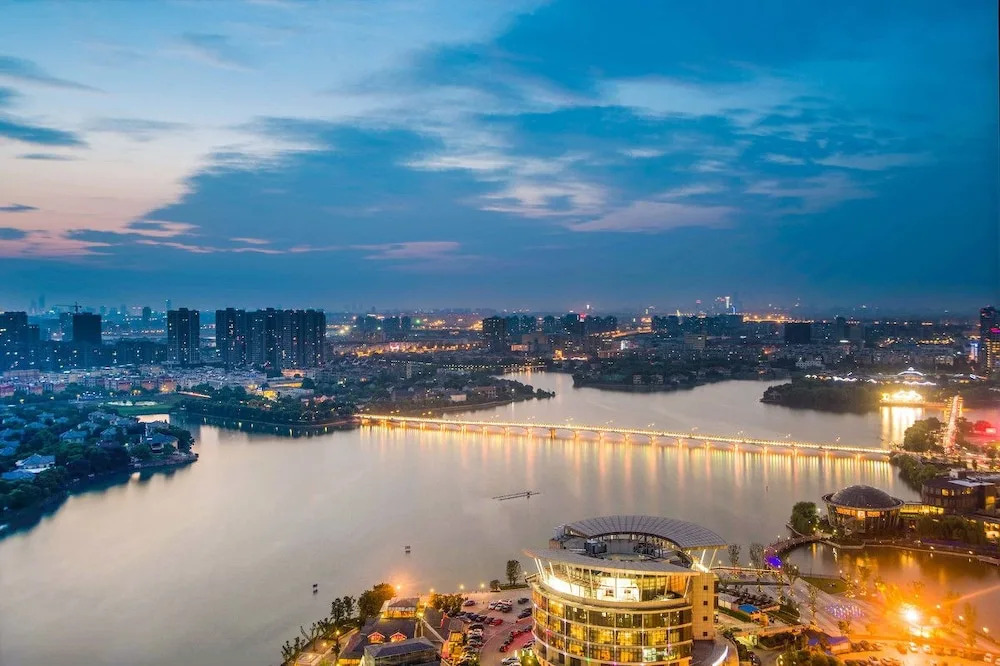 Golden Eagle Summit Hotel Nanjing China