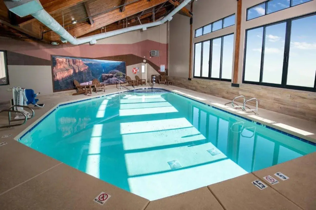 Grand Canyon Hotel & Suites