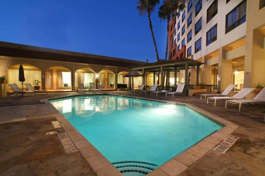DoubleTree by Hilton San Antonio Downtown