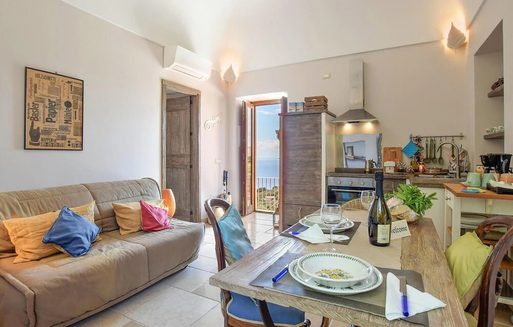 Stunning Apartment in Massa Lubrense With 1 Bedrooms and Wifi