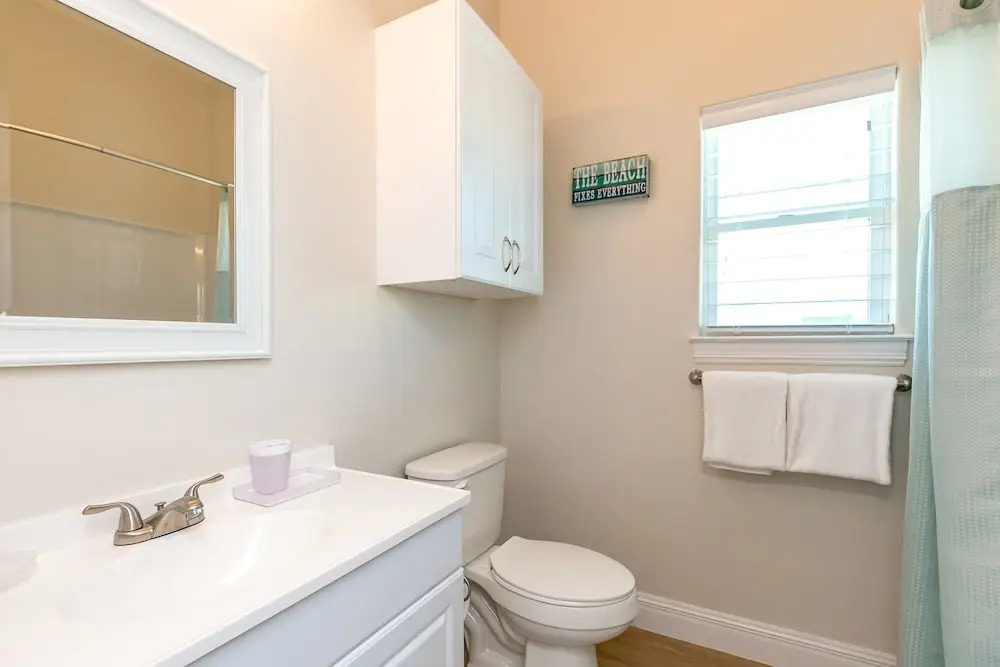 New & Family-Friendly Rockport Beach House - 3 Br home by RedAwning