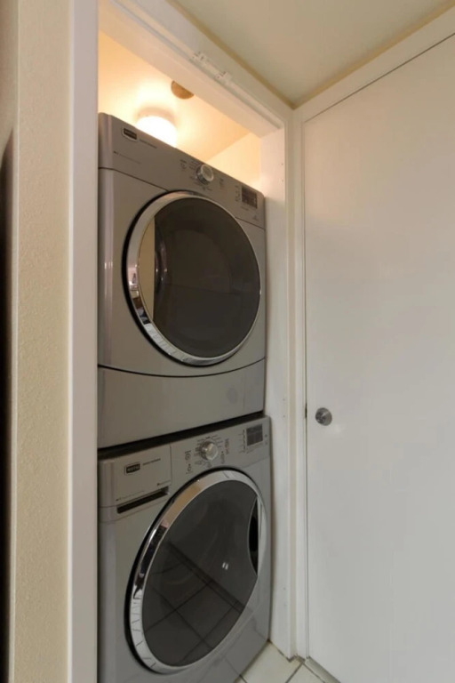 Saida Royale Condominium 9147