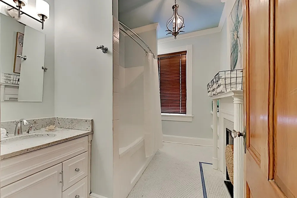 The Simon: Historic W/ Wraparound Porch 4 Bedroom Home