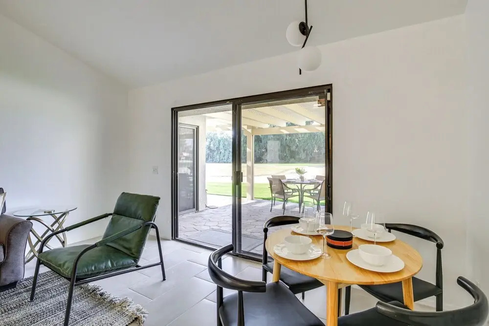 Pet-friendly Palm Desert Retreat: Golf Course View