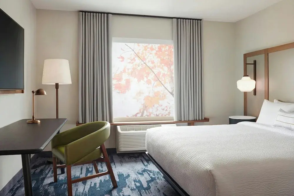 Fairfield by Marriott Inn & Suites Mount Pleasant, WI