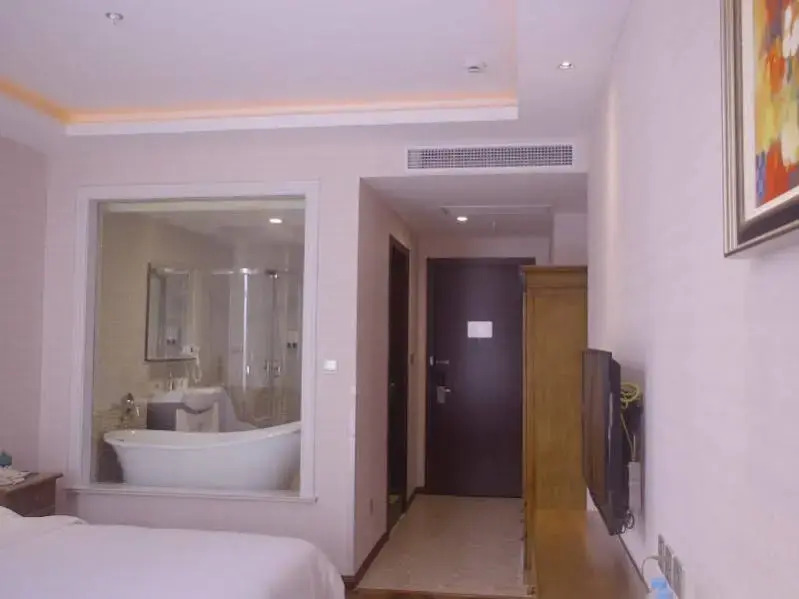 GreenTree Alliance ShangHai WanDa SongJiang University Town Metro Station Hotel