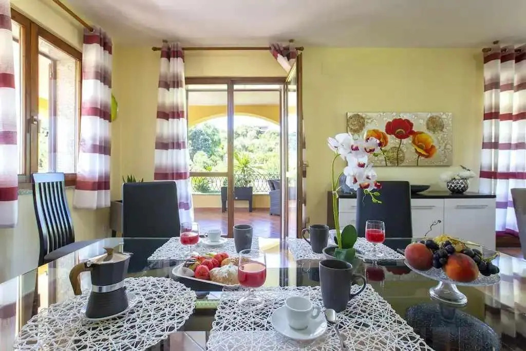 Alghero Villa Mistral per 7 persone Terrazza BBQ AC WiFi