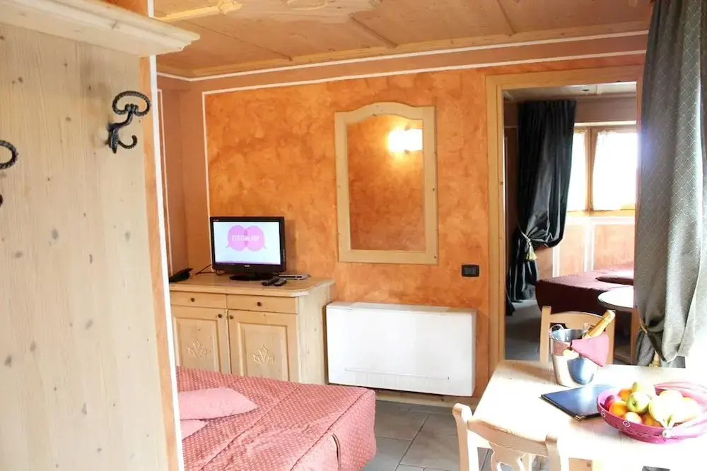 Apartment With 2 Bedrooms in Madesimo, With Wonderful Mountain View, Balcony and Wifi - 500 m From the Slopes