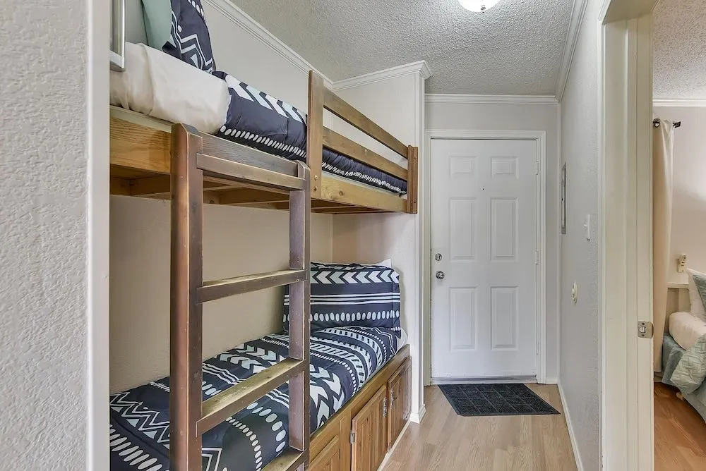 Casa Del Mar 217-little Pearl 1 Bedroom 1 Bathroom Condo